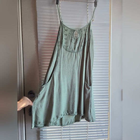 ​Boho Sage Green Embroidered Mini Dress / with Pockets - Picture 6 of 6